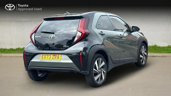 Toyota Aygo X Edge Manual Green #3