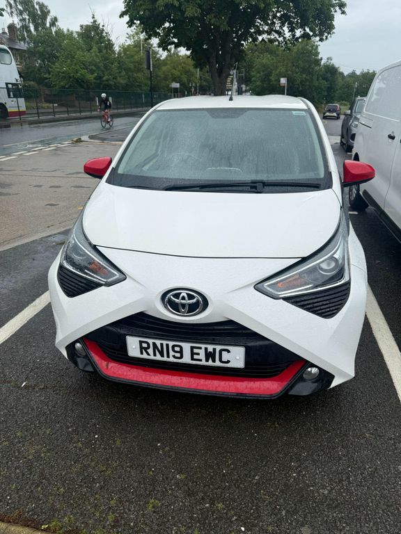 Toyota Aygo X X-trend M White