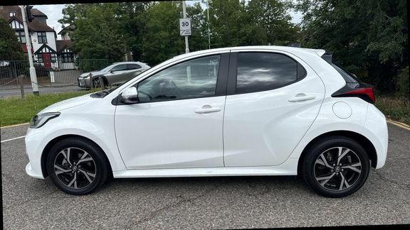 Toyota Yaris Design Safety Pack EJ25VWN White #6