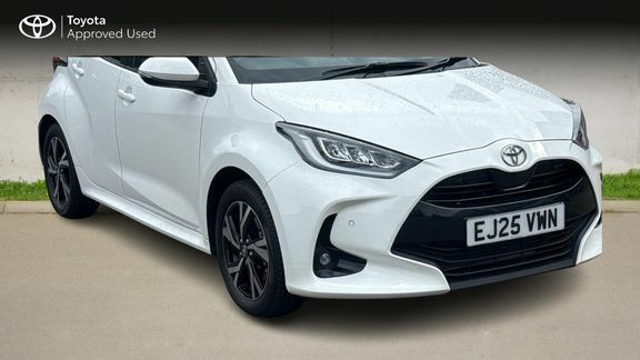Toyota Yaris Design Safety Pack White