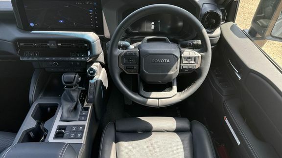 Toyota Land Cruiser D-4d Invincible Silver #12