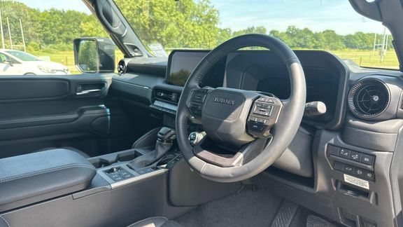 Toyota Land Cruiser D-4d Invincible Silver #10