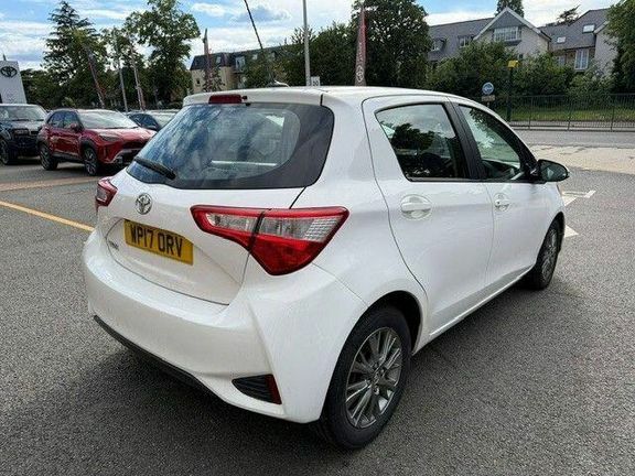 Toyota Yaris 1.5 Icon WP17ORV White #6
