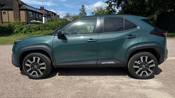 Toyota Yaris Cross Excel Pan Roof 130Hp EO26XGJ Green #6