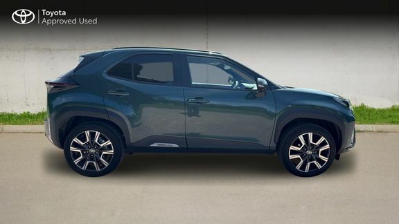 Toyota Yaris Cross Excel Pan Roof 130Hp EO26XGJ Green #2