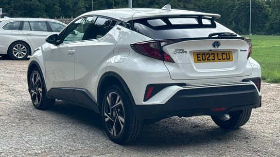 Toyota C-Hr Design 1.8 2 White #5