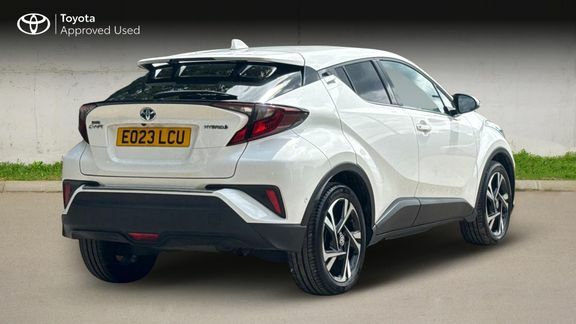 Toyota C-Hr Design 1.8 2 White #3