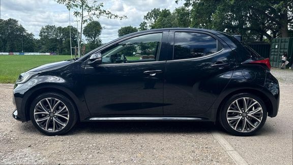 Toyota Yaris Excel Black #6