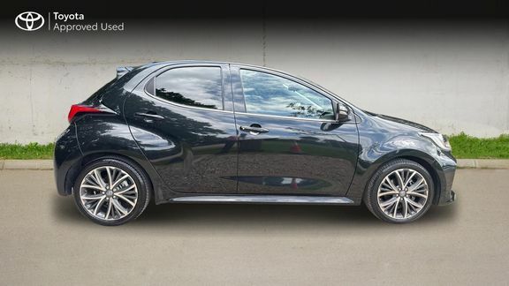 Toyota Yaris Excel Black #2