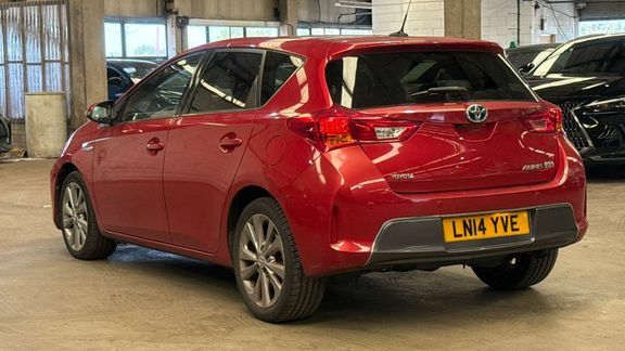 Toyota Auris Excel 1.8Cvt Pr Tg Red #5