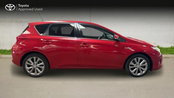 Toyota Auris Excel 1.8Cvt Pr Tg Red #2