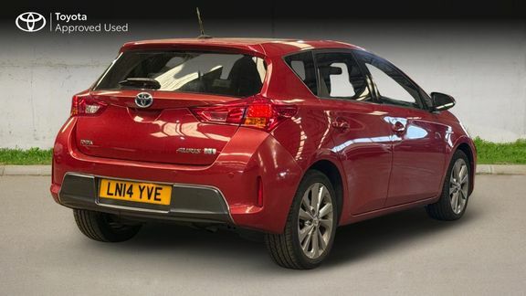 Toyota Auris Excel 1.8Cvt Pr Tg Red #3