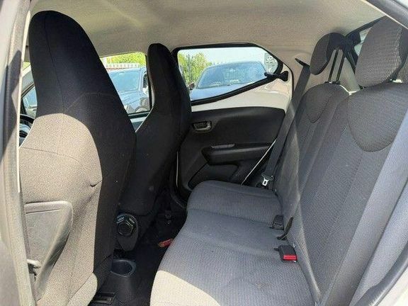 Toyota Aygo X X-trend Tss White #6