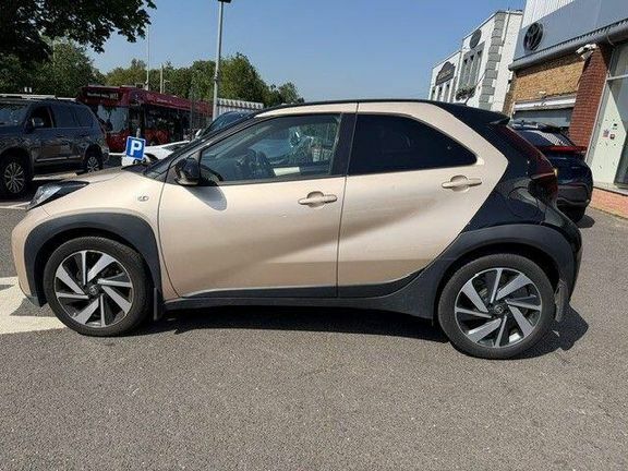 Toyota Aygo X Edge Automatic Beige #4