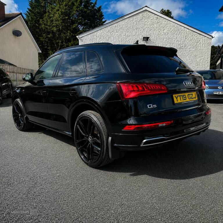 Audi Q5 40 Tdi Quattro S Line S Tronic YT19GZJ Black #3