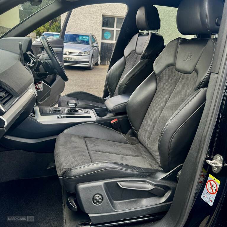 Audi Q5 40 Tdi Quattro S Line S Tronic YT19GZJ Black #6