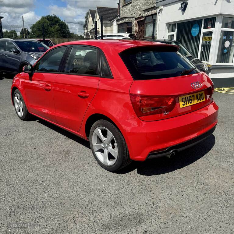 Audi A1 1.6 Tdi Sport SH67KOU Red #2