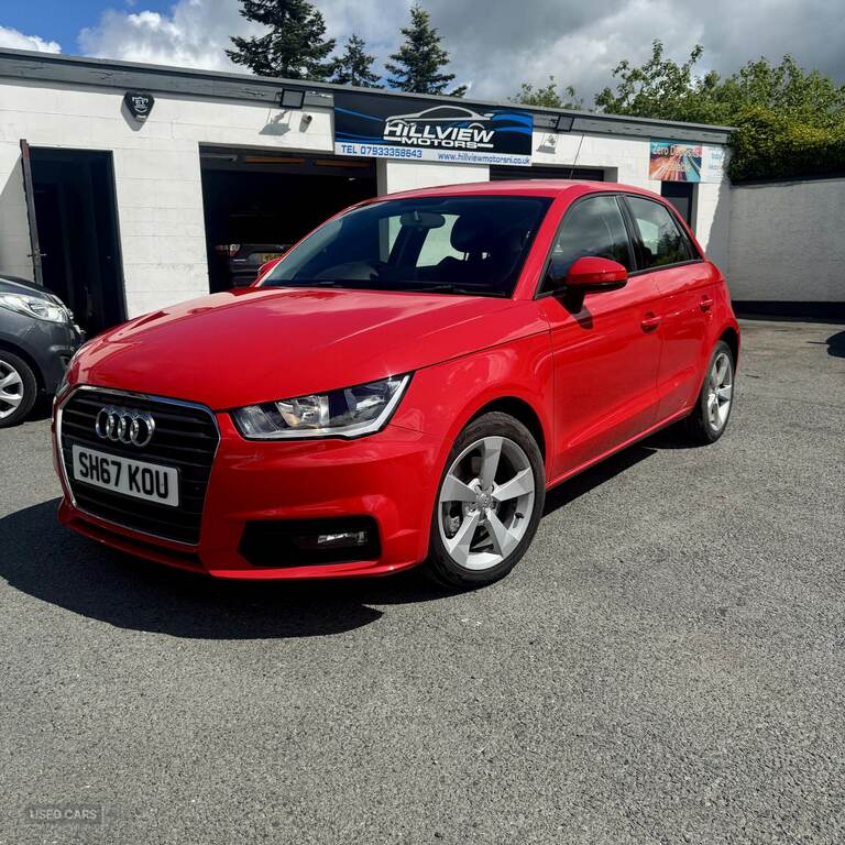 Audi A1 1.6 Tdi Sport SH67KOU Red #4
