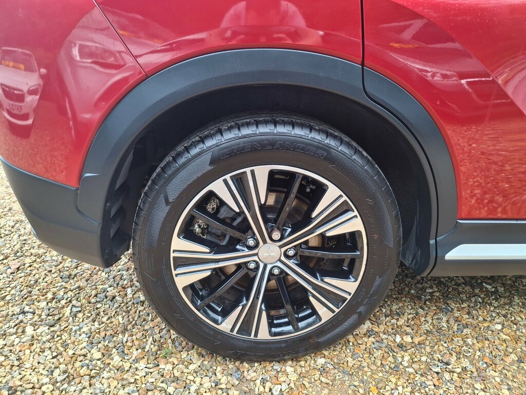 Mitsubishi Eclipse Cross Red #44
