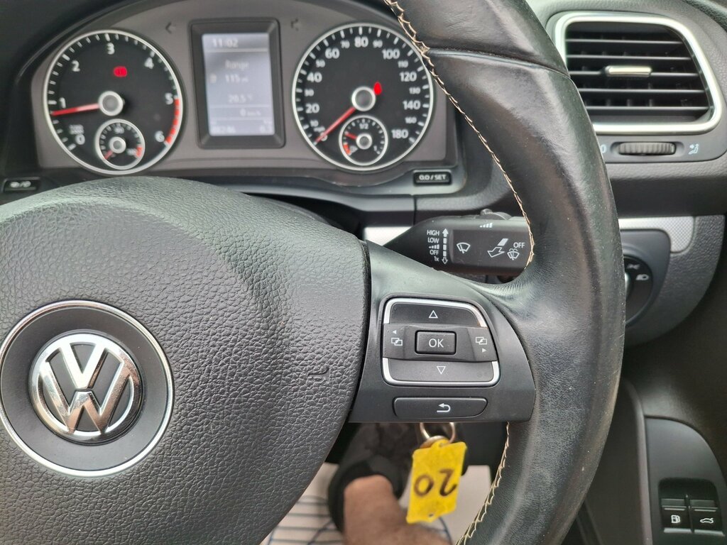 Volkswagen EOS Sport Tsi Black #33