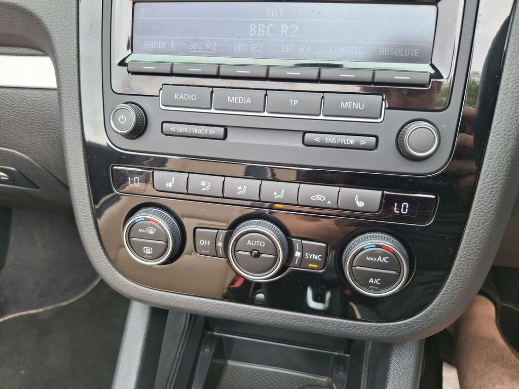 Volkswagen EOS Sport Tsi Black #29