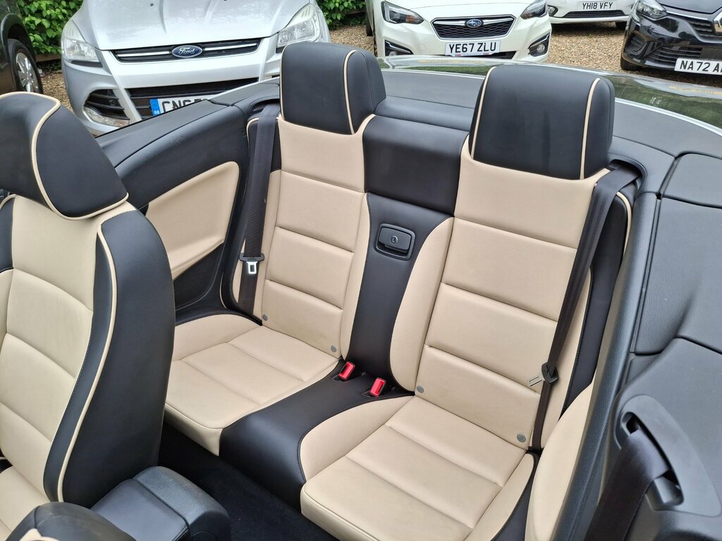 Volkswagen EOS Sport Tsi Black #22