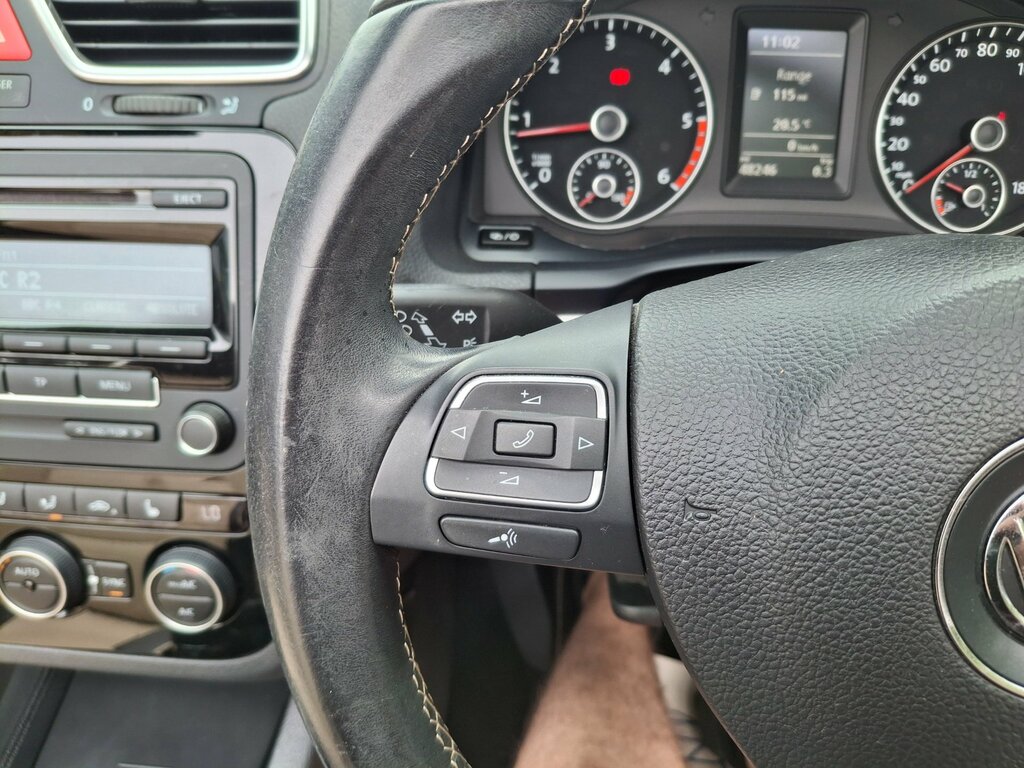Volkswagen EOS Sport Tsi Black #32