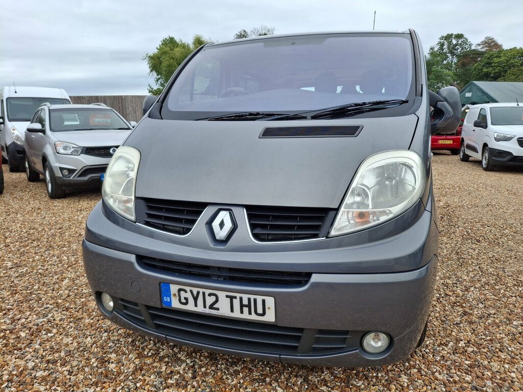 Renault Trafic Combi Van Silver #38
