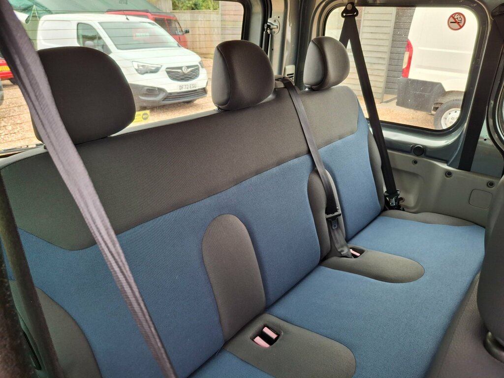 Renault Trafic Combi Van Silver #13