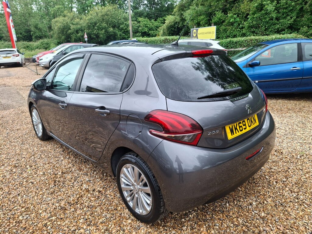 Peugeot 208 1.2 Puretech Signature Hatchback Grey #4