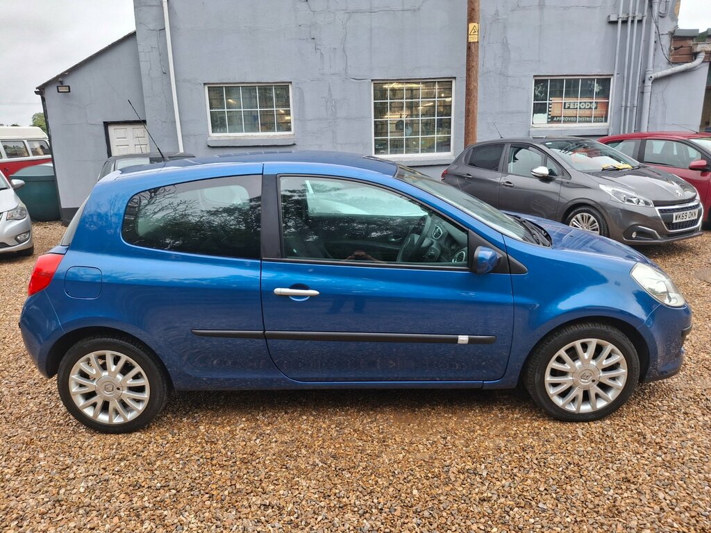 Renault Clio Expression Silver #8
