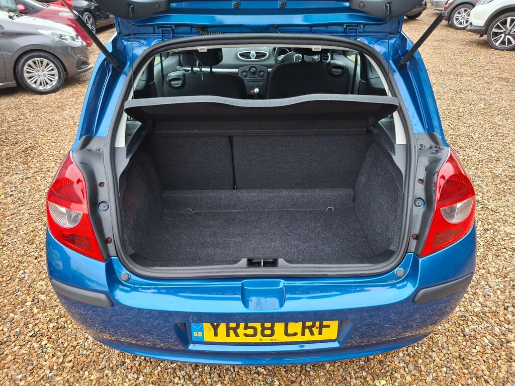 Renault Clio Expression Silver #26