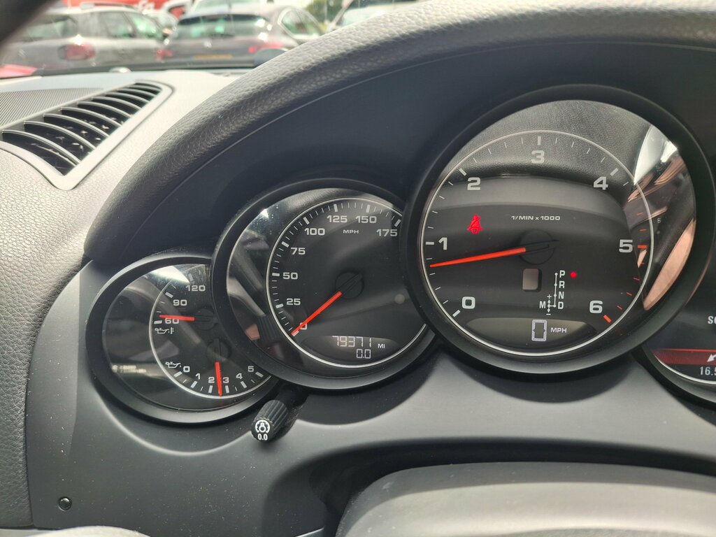 Porsche Cayenne 4.8L V8 Gts Tiptronic S 420 Bhp White #20
