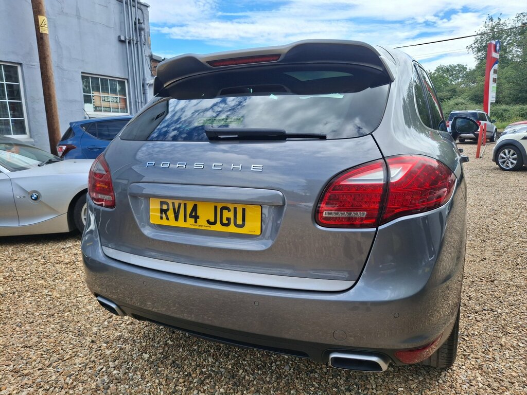 Porsche Cayenne 4.8L V8 Gts Tiptronic S 420 Bhp White #44