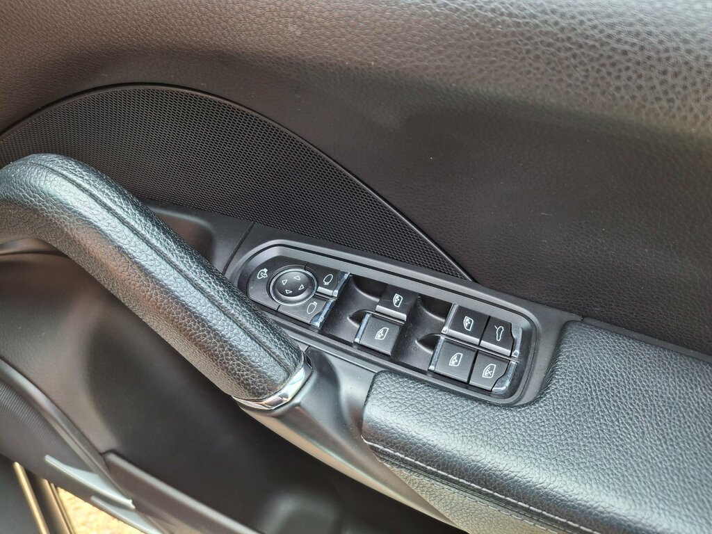 Porsche Cayenne 4.8L V8 Gts Tiptronic S 420 Bhp White #31