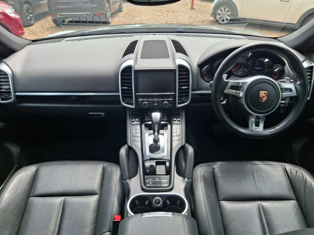 Porsche Cayenne 4.8L V8 Gts Tiptronic S 420 Bhp White #15