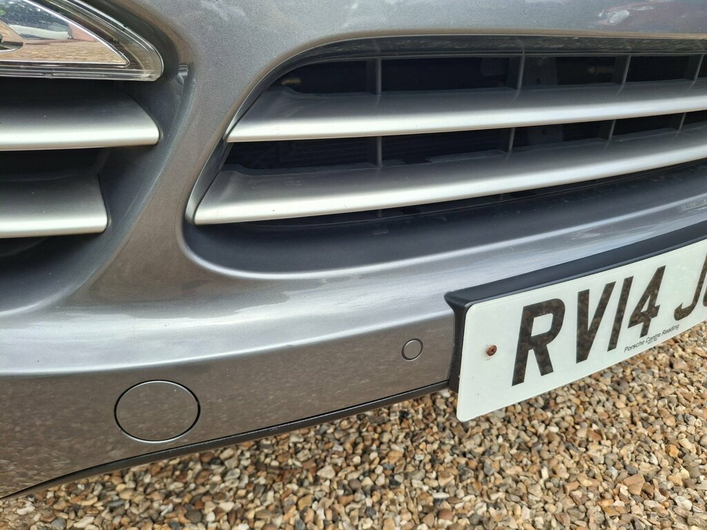 Porsche Cayenne 4.8L V8 Gts Tiptronic S 420 Bhp White #36