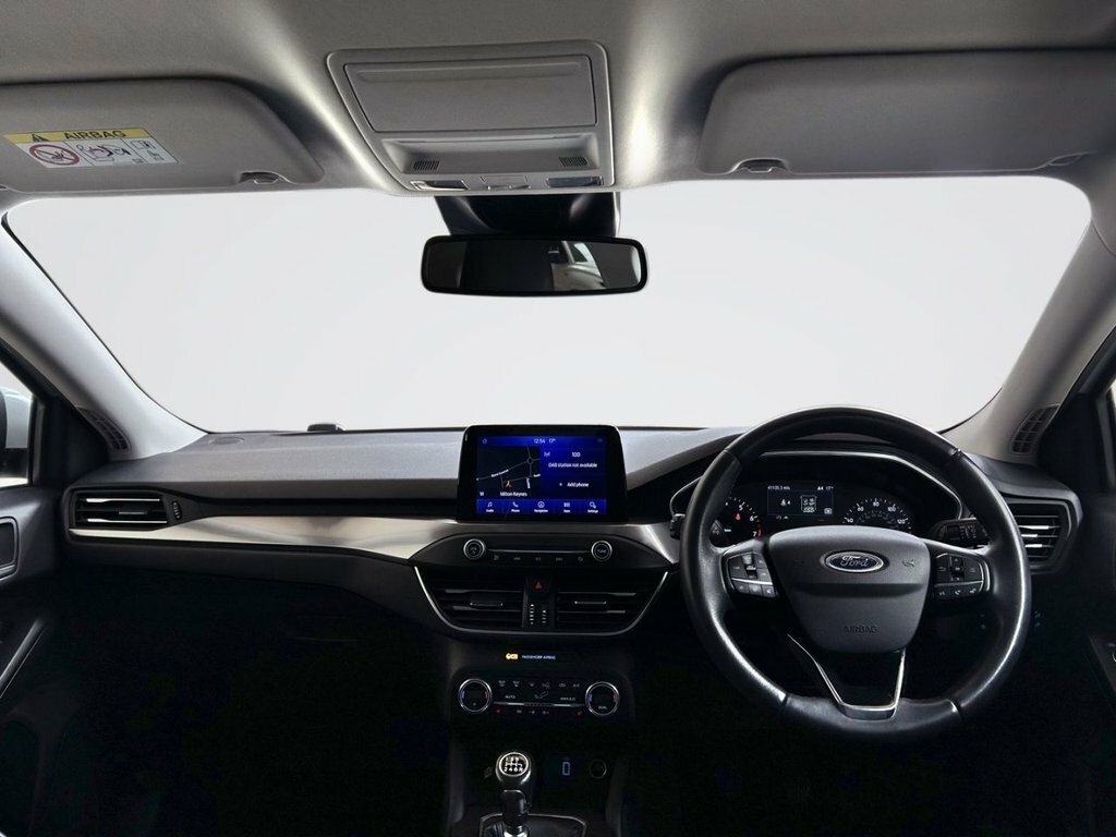 Ford Focus 1L Titanium MF69KWU White #2
