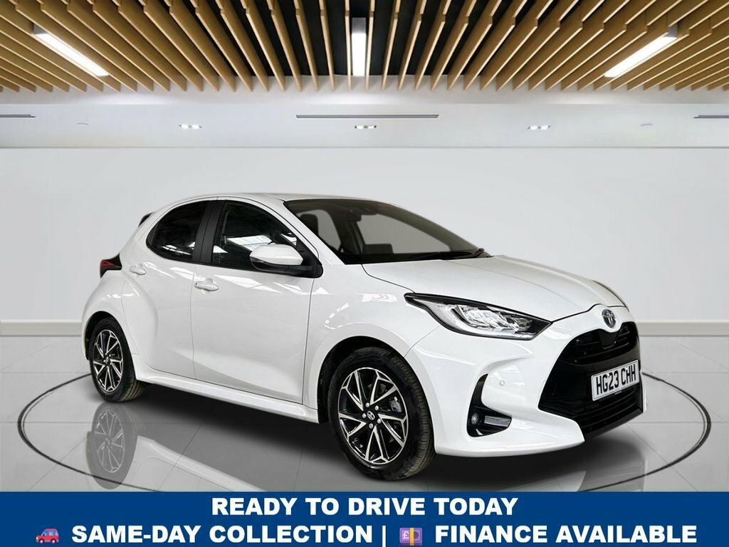 Toyota Yaris 1.5L Design White