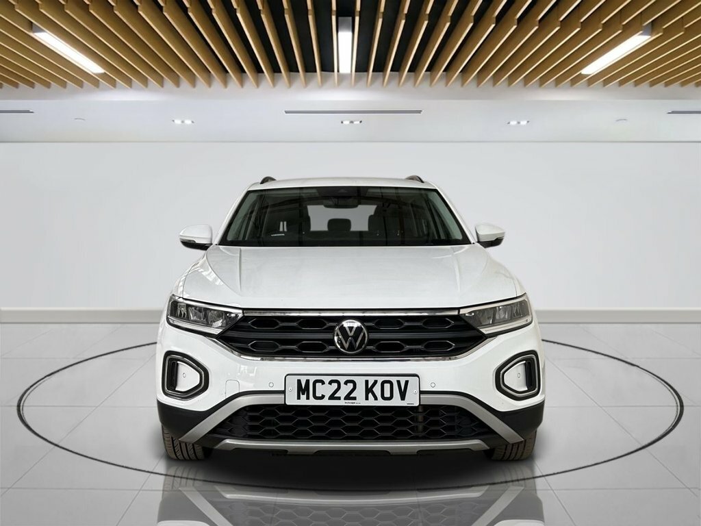 Volkswagen T-Roc 1L Life MC22KOV White #2