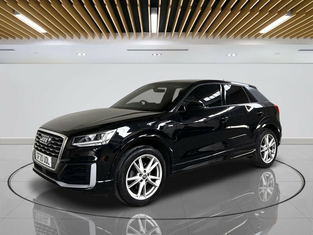Audi Q2 1.6L S Line Black #4