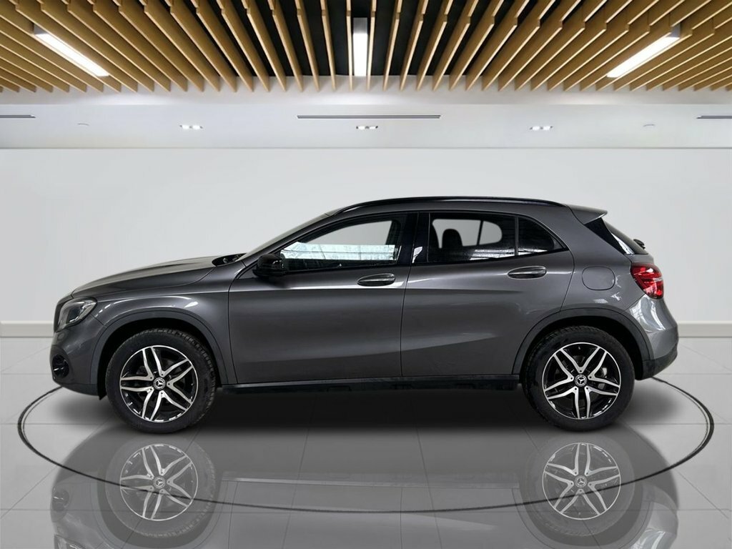 Mercedes-Benz GLA Class 1.6L Urban Edition MC19KJO Grey #5