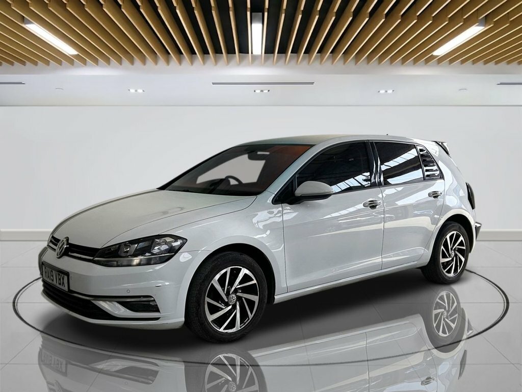 Volkswagen Golf Hatchback RA19VBX White #4