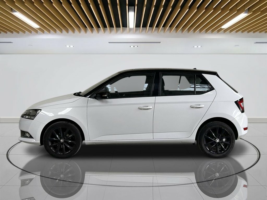 Skoda Fabia 1L Colour Edition YH70XXV White #5