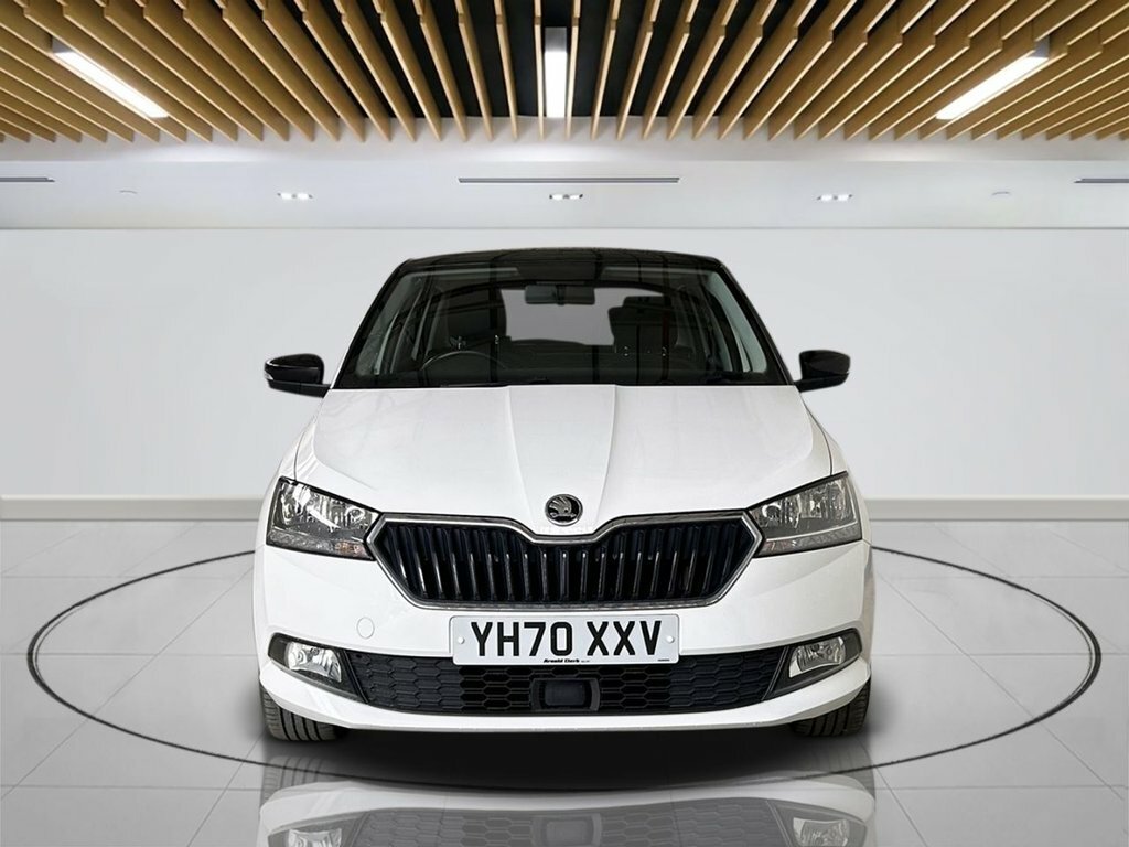 Skoda Fabia 1L Colour Edition YH70XXV White #2