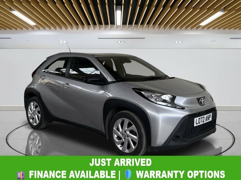 Toyota Aygo X 1L Pure LO72ANP Silver
