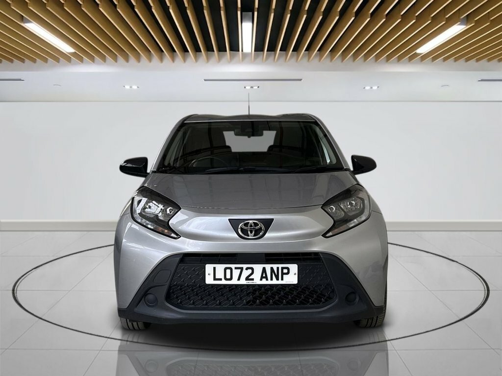 Toyota Aygo X 1L Pure LO72ANP Silver #2