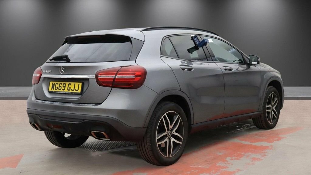 Mercedes-Benz GLA Class 1.6L Urban Edition WG69GJJ Grey #4