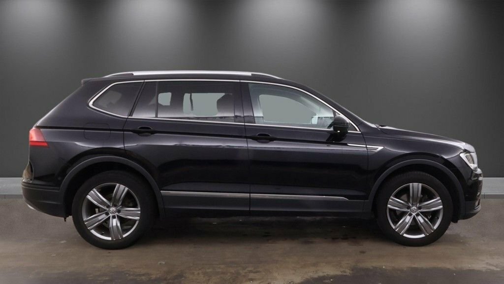 Volkswagen Tiguan Allspace 1.5L Match Black #5