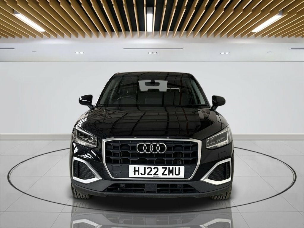 Audi Q2 1L Technik HJ22ZMU Black #2